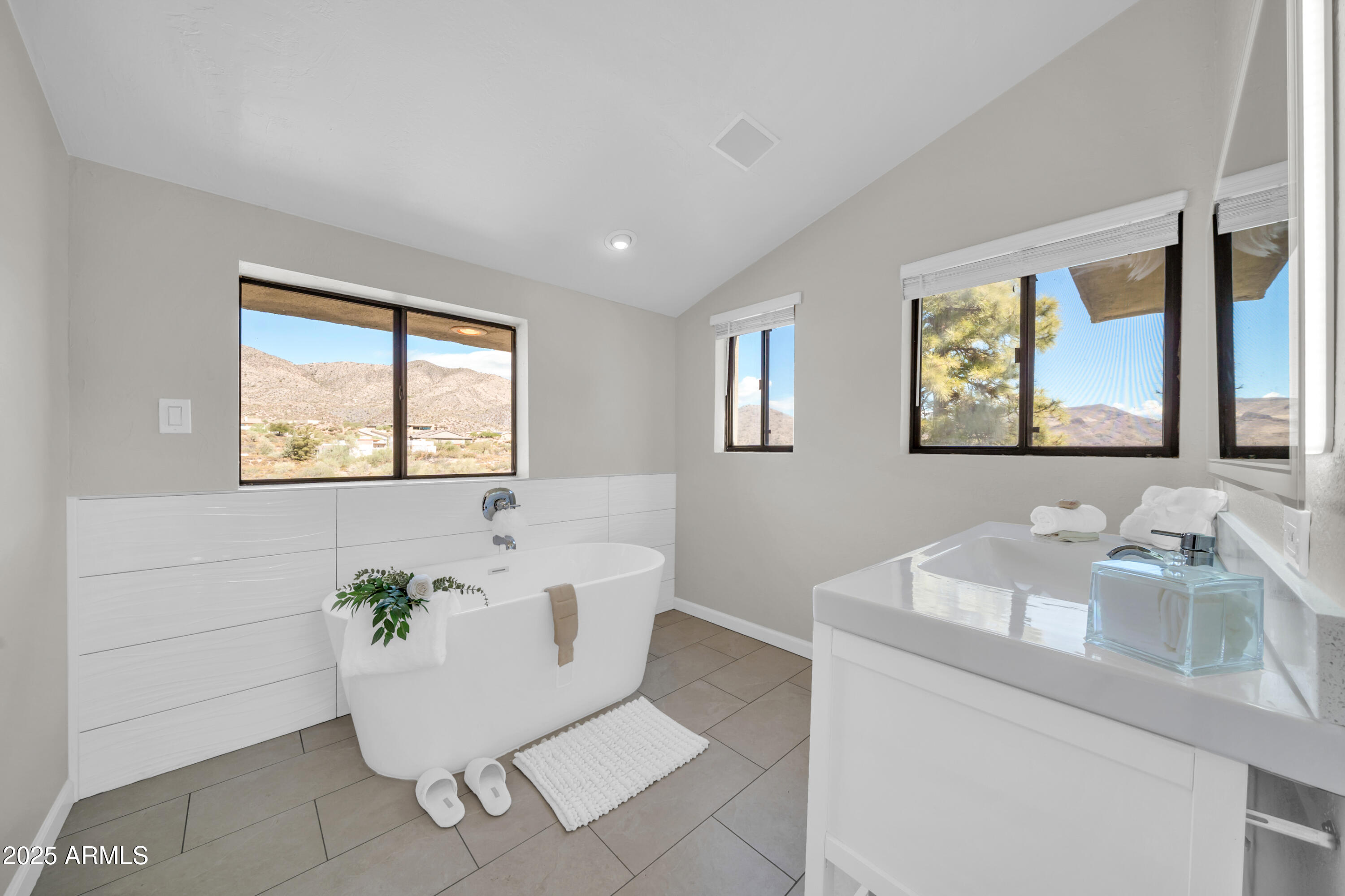 11602 East Manana Road Cave Creek, AZ 85331 - Photo 20 of 45 11602 E Manana Rd-20
