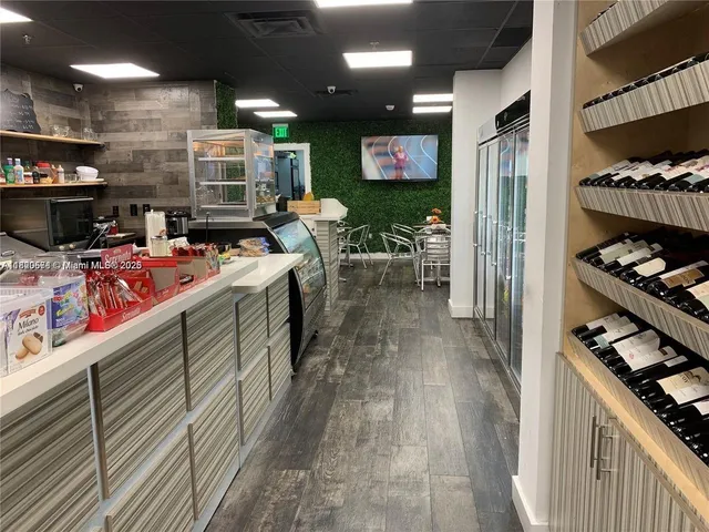 a view of a tennis court