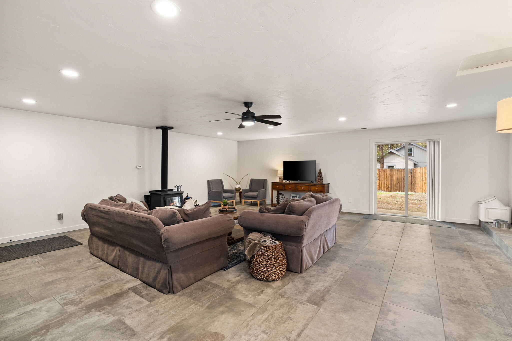 60059 Turquoise Road Bend, OR 97702 - Photo 17 of 53