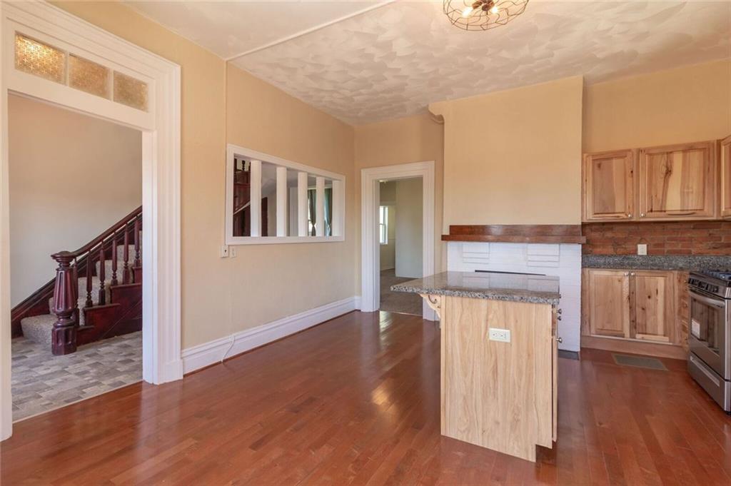 116 Oak Spring Road Canonsburg, PA 15317 - Photo 4 of 25 Gallery Image 4