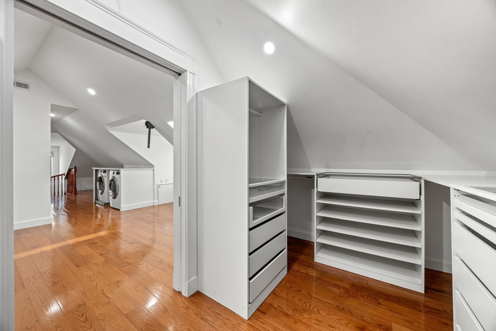 1045 Adams Street, Unit 2 Boston, MA 02124 - Photo 29 of 42