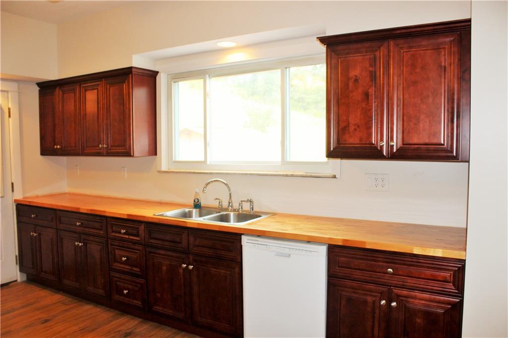 3703 Foster Road North Versailles, PA 15137 - Photo 9 of 25 Gallery Image 9