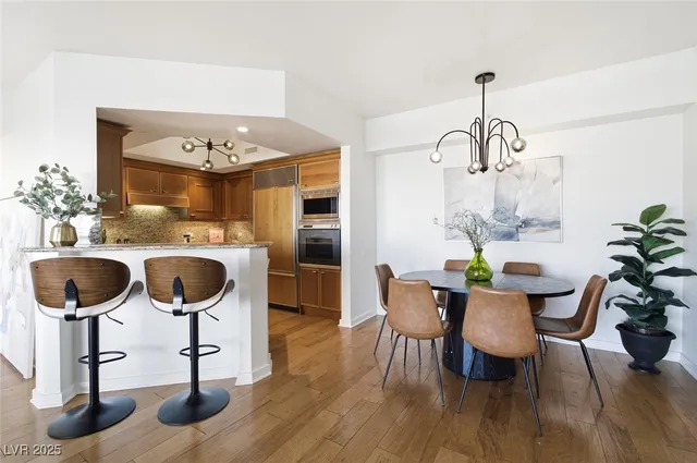 $2,600 | 2777 Paradise Road, Unit 607, Las Vegas, NV 89109