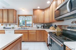 5382 Meadowlawn Road Fowlerville, MI 48836 - Photo 8 of 45 Gallery Image 8