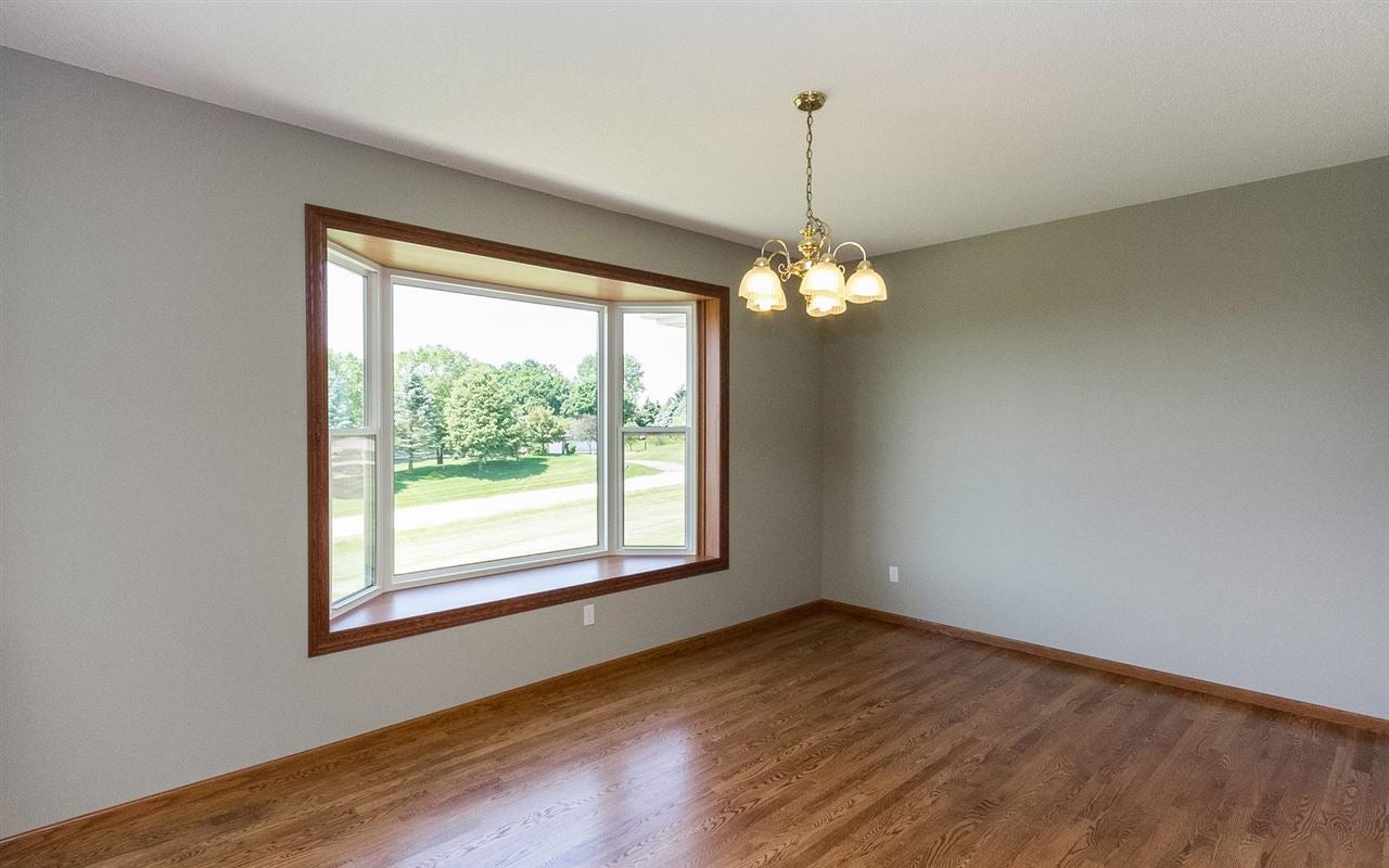 4250 Plumberry Road Ely, IA 52227 - Photo 10 of 21 Gallery Image 10