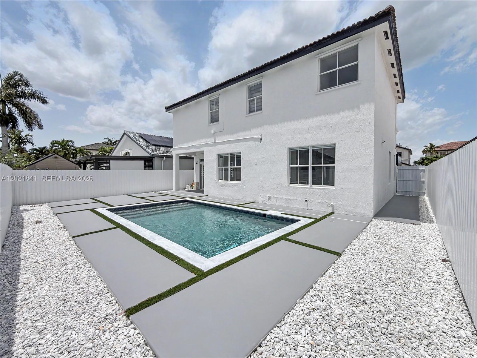 15486 Southwest 23rd Lane Miami, FL 33185 - Photo 5 of 33