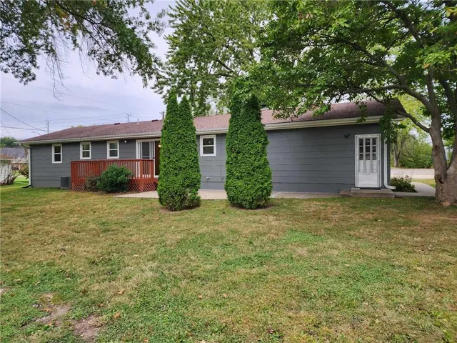 $272,500 | 5304 Frederick Avenue, St. Joseph, MO 64506