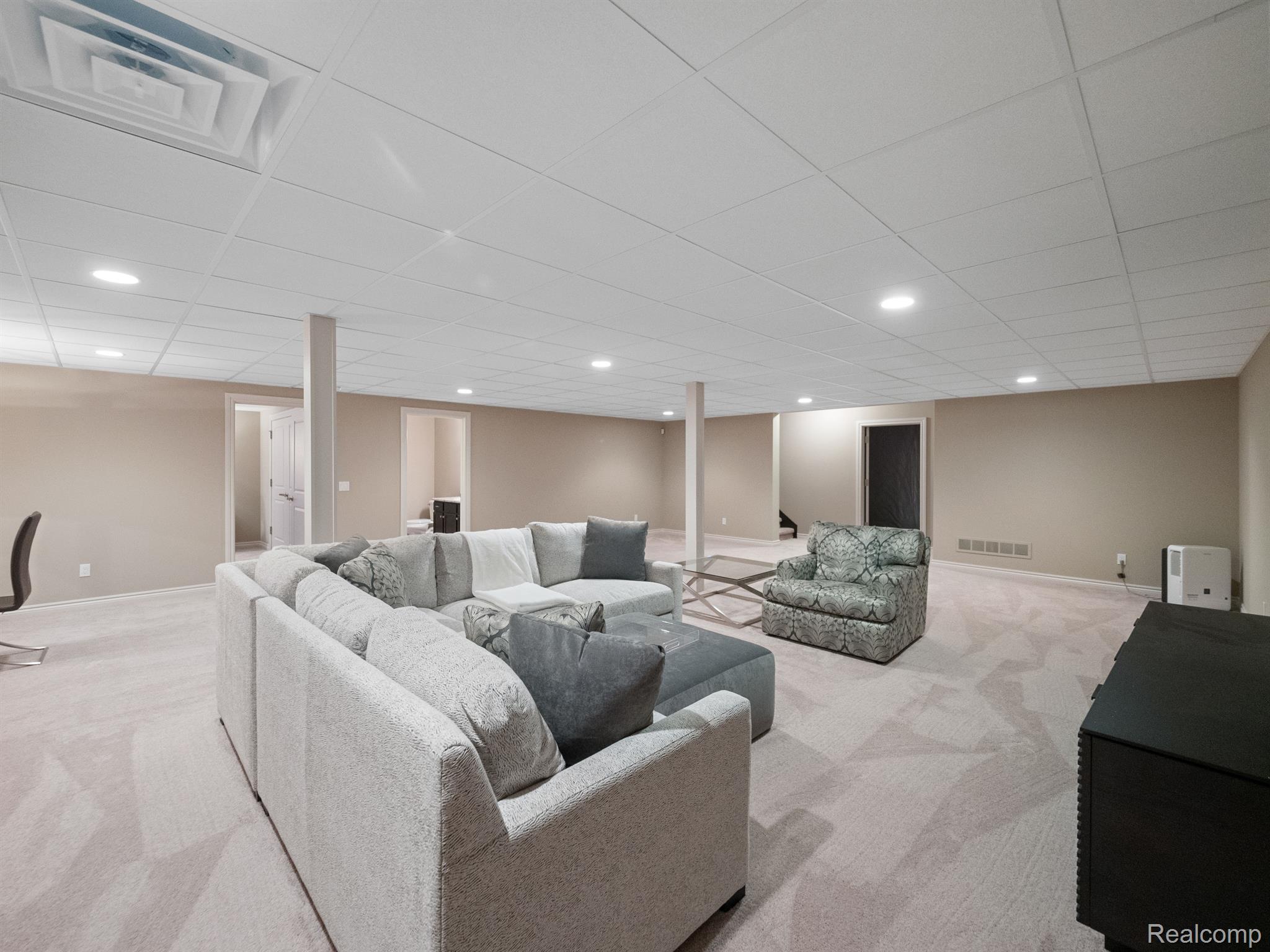 5209 Brecon Court Rochester, MI 48306 - Photo 13 of 17 Gallery Image 13