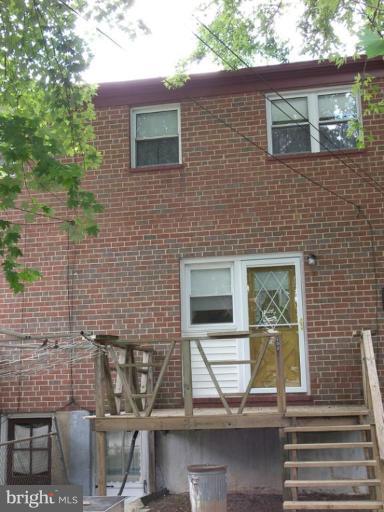 603 Gibson Road Baltimore, MD 21229 - Photo 5 of 5 Deck