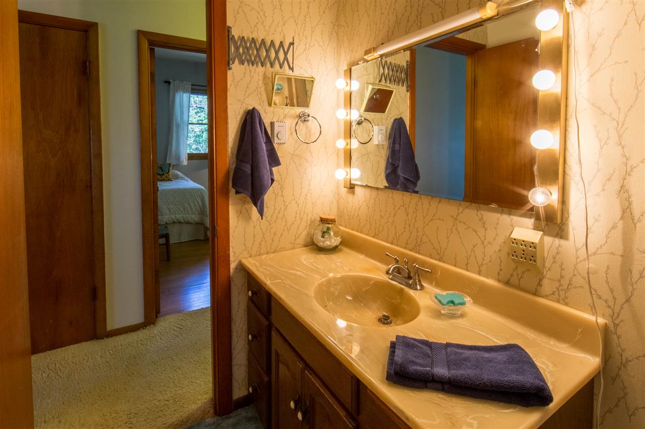 701 Hills Point Road Charlotte, VT 05445 - Photo 27 of 37 Gallery Image 27