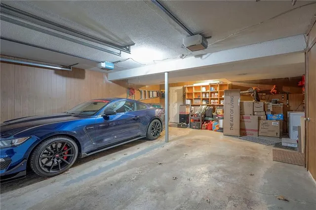 $375,000 | 7809 Long Avenue, Lenexa, KS 66216