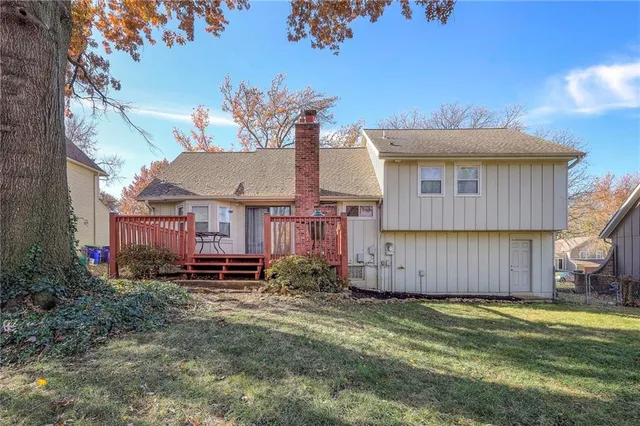 $375,000 | 7809 Long Avenue, Lenexa, KS 66216