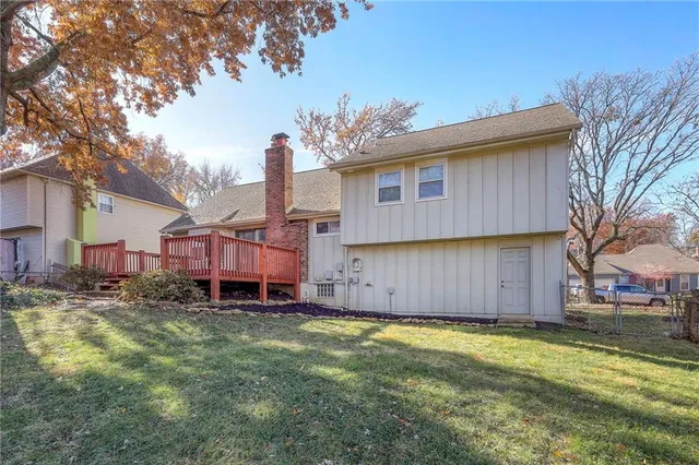 $375,000 | 7809 Long Avenue, Lenexa, KS 66216