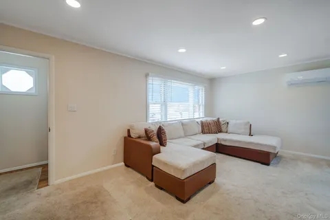 $395,000 | 74 Argyle Drive, Shirley, NY 11967