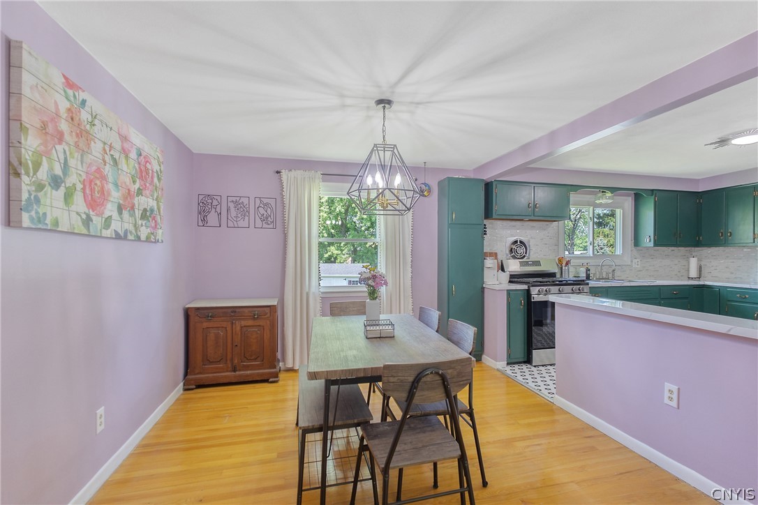 7 Devon Place Camillus, NY 13031 - Photo 7 of 43