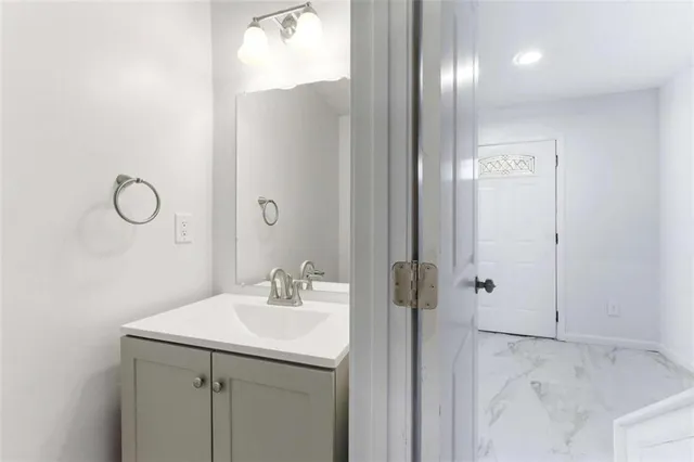 $305,000 | 922 Fox Valley Court, Stone Mountain, GA 30088