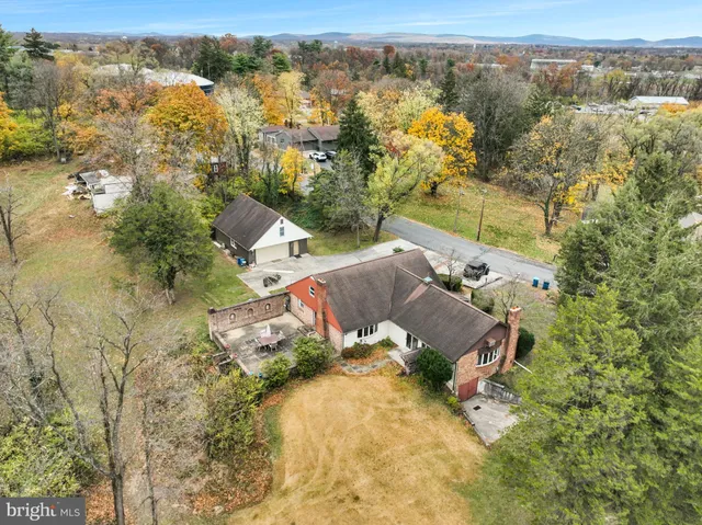 a picture of floor plan