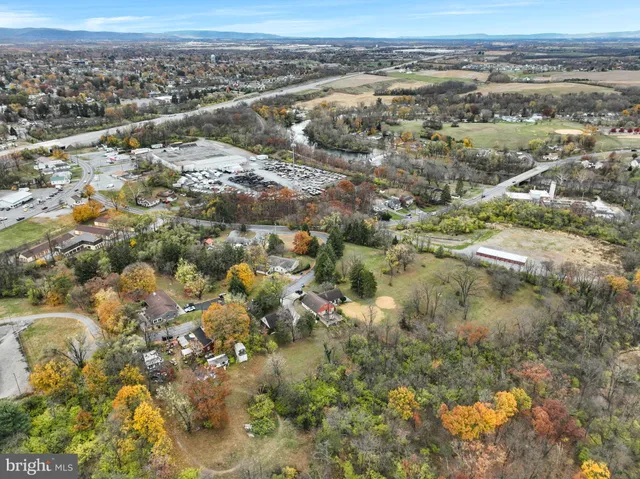 $599,000 | 14 Garden Drive, Carlisle, PA 17013