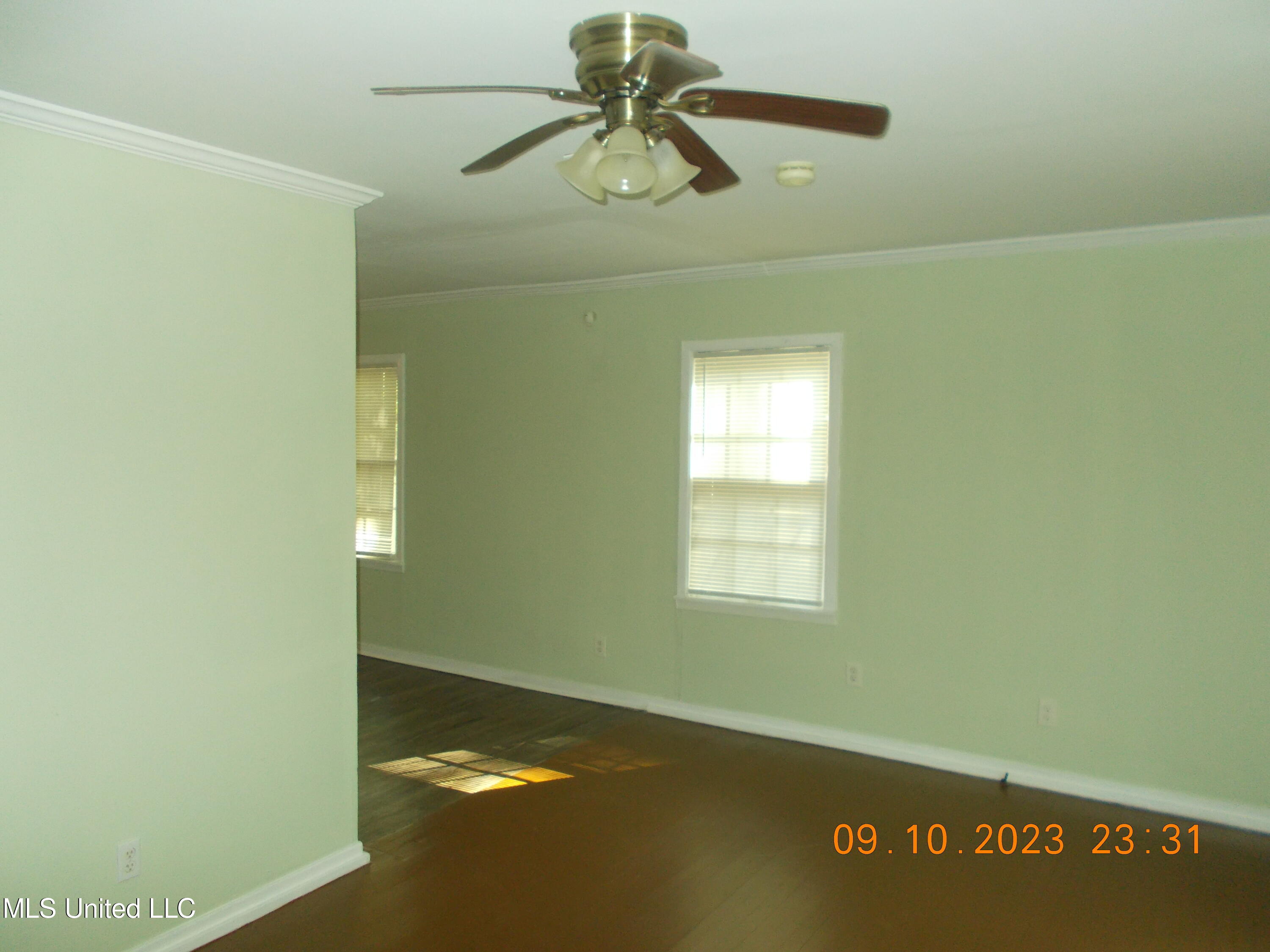 750 Woodbury Road Jackson, MS 39206 - Photo 2 of 11 DSCN6703