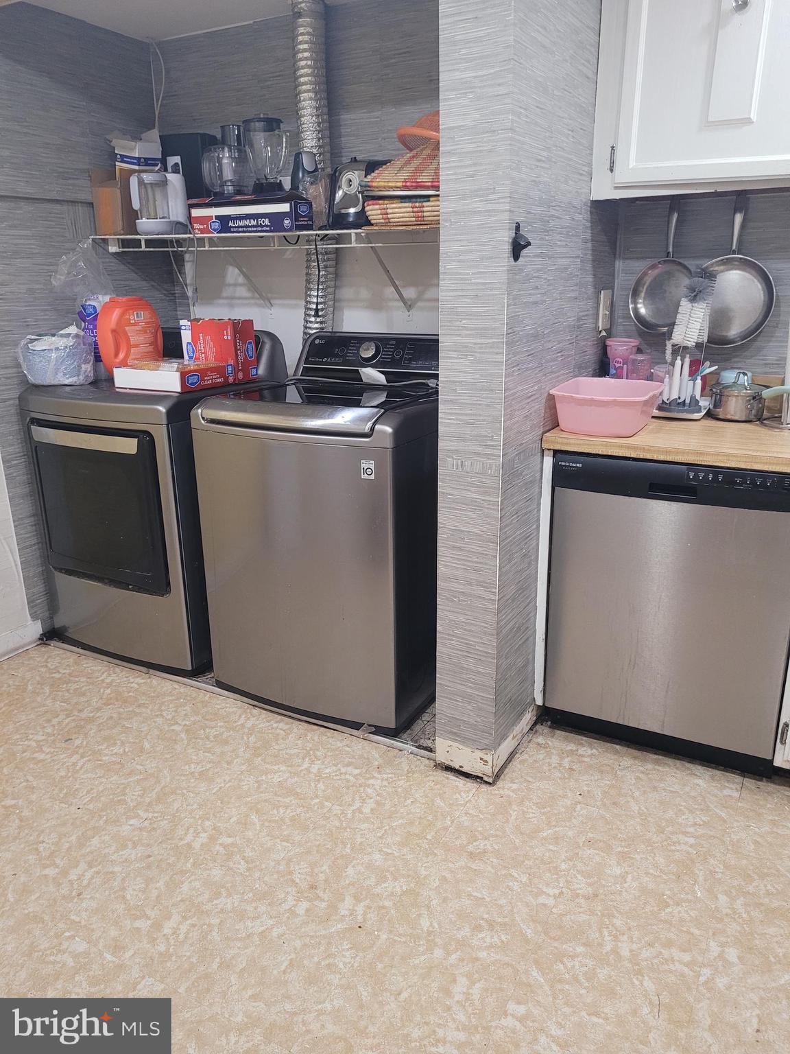 2005 Greenwood Drive Lindenwold, NJ 08021 - Photo 5 of 8