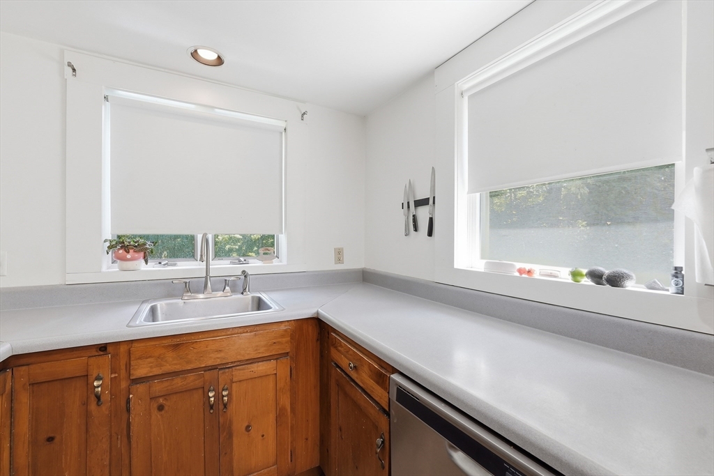 18 Fiske Hill Road Sturbridge, MA 01566 - Photo 6 of 42 Gallery Image 6