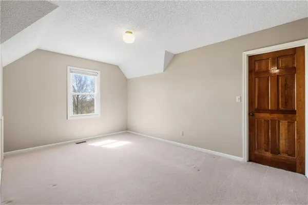 $725,000 | 11600 West 156th Terrace, Overland Park, KS 66221