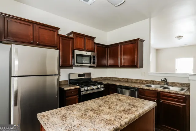 $2,145 | 6069 Semaphore Ridge, Rex, GA 30273