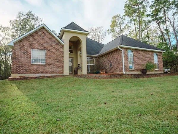 $389,900 | 8720 165th Highway, Woodworth, LA 71485