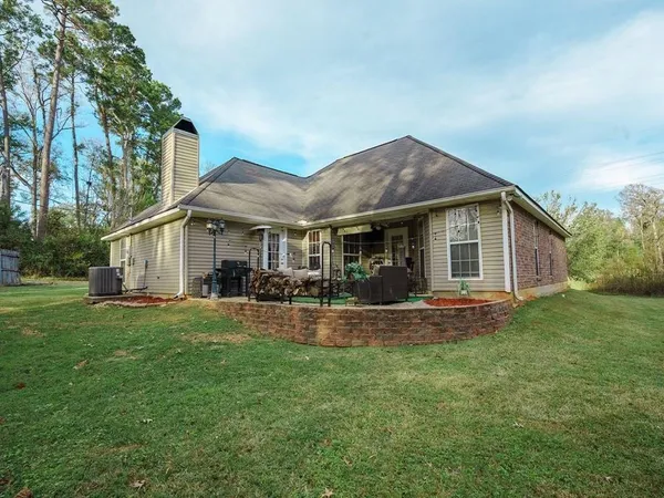 $389,900 | 8720 165th Highway, Woodworth, LA 71485