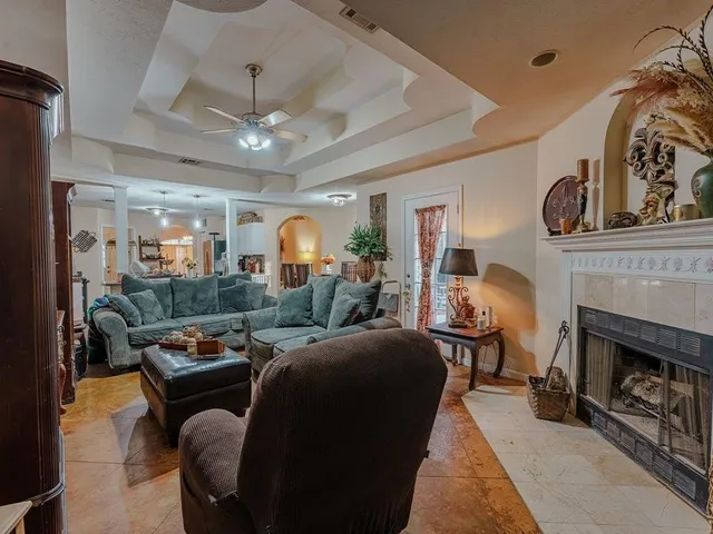 $389,900 | 8720 165th Highway, Woodworth, LA 71485