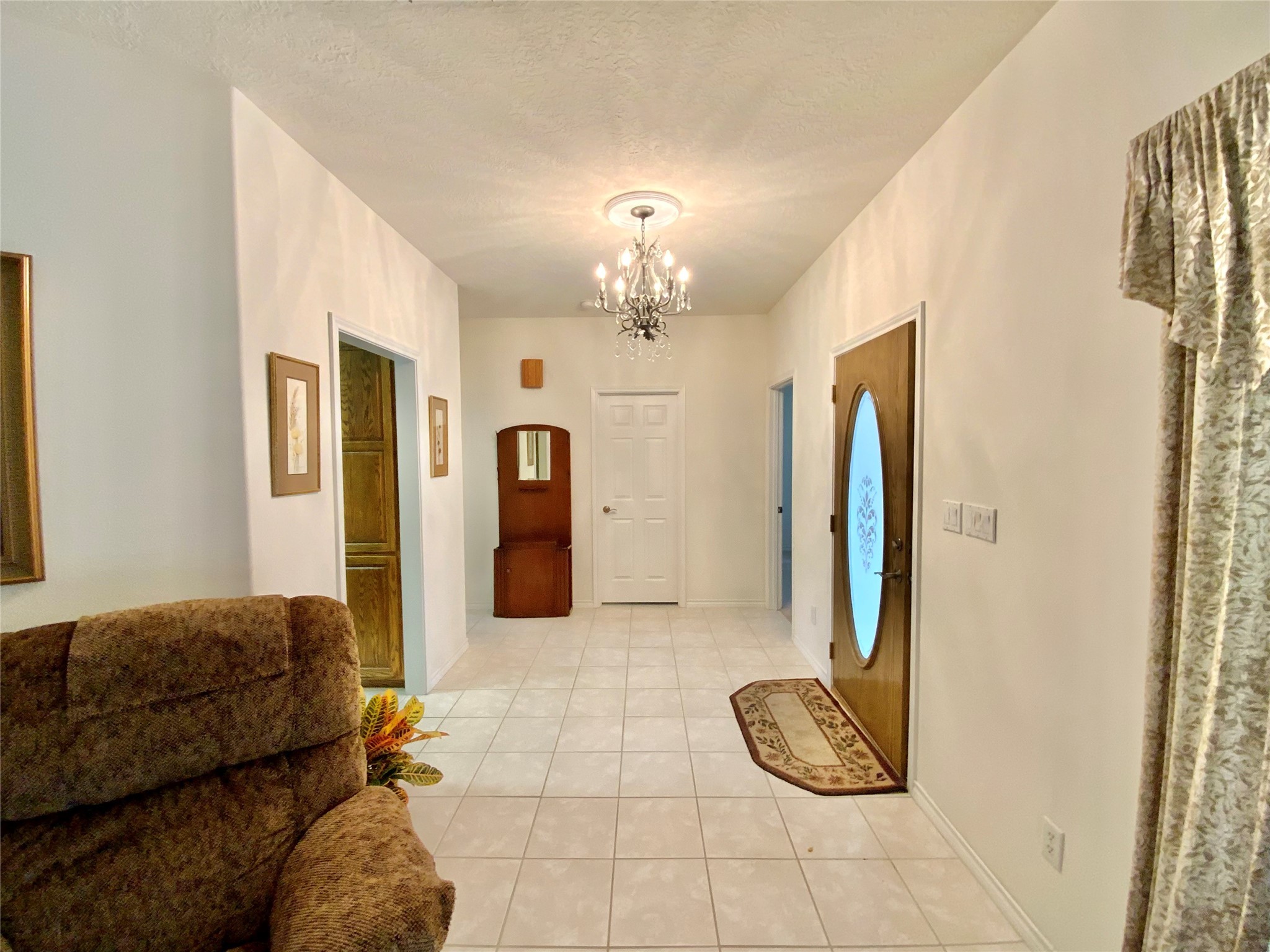 184 Birch Trinity, TX 75862 - Photo 14 of 50 Come on in! Spacious Foyer Entry