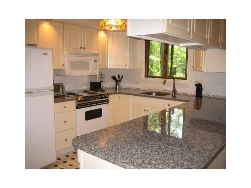 70 Springdale Road South Kingstown, RI 02881 - Photo 8 of 24 Kitchen.