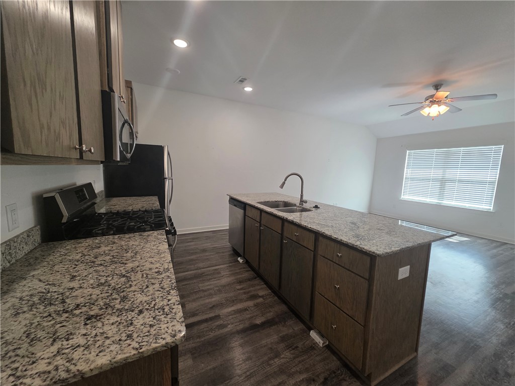 320 Westbrook Court, Unit 1 Decatur, AR 72722 - Photo 5 of 17 Gallery Image 5