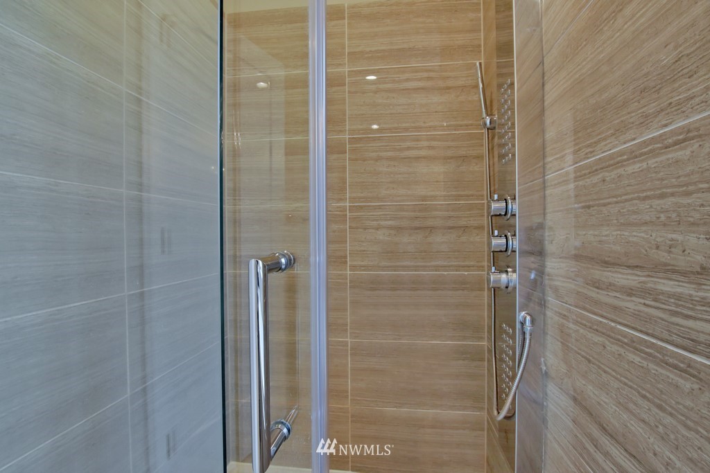 312 South 47th Street, Unit A Renton, WA 98055 - Photo 13 of 20 Gallery Image 13