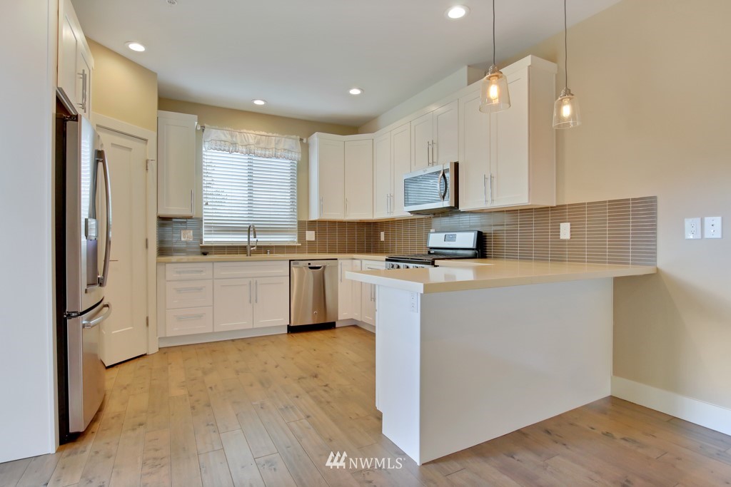 312 South 47th Street, Unit A Renton, WA 98055 - Photo 6 of 20 Gallery Image 6