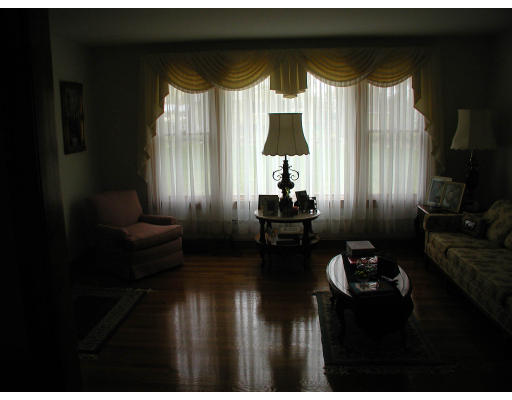 254 Clark Road Lowell, MA 01852 - Photo 3 of 10 Gallery Image 3