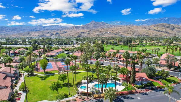 $379,000 | 6054 Montecito Drive, Unit 5, Palm Springs, CA 92264