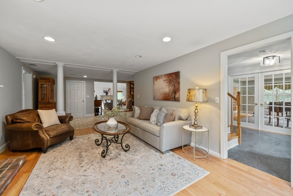 14 Harnden Road Foxboro, MA 02035 - Photo 5 of 40