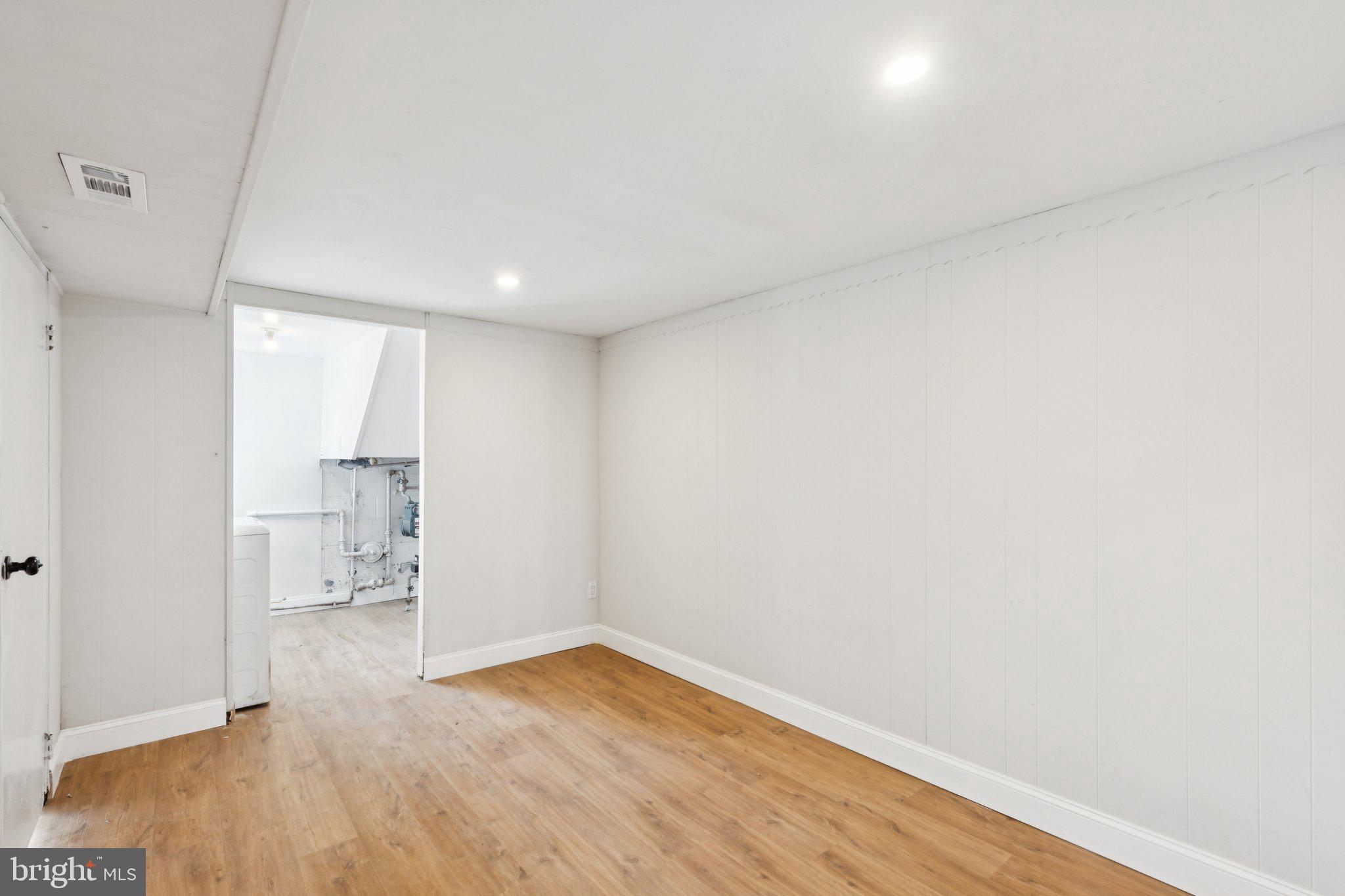 10852 Rayland Road Philadelphia, PA 19154 - Photo 23 of 31 Basement