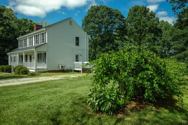 $595,000 | 4232 Spg Grv Road, Appomattox, VA 24522