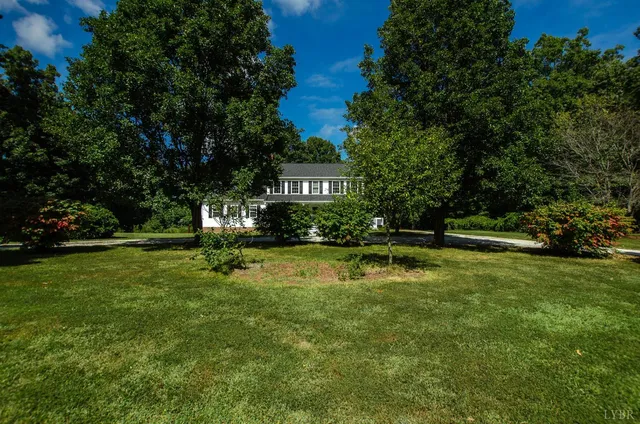 $595,000 | 4232 Spg Grv Road, Appomattox, VA 24522