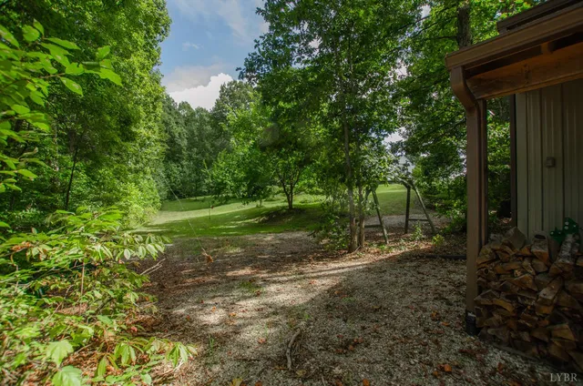 $595,000 | 4232 Spg Grv Road, Appomattox, VA 24522