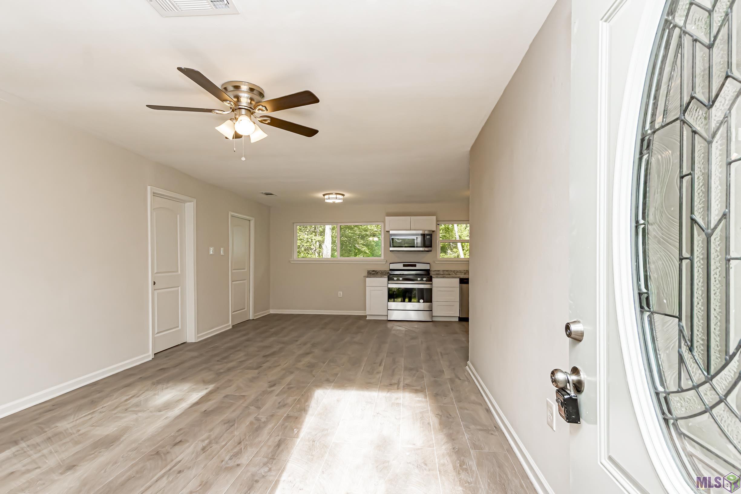 11355 Granberry Street Baton Rouge, LA 70811 - Photo 3 of 22 Gallery Image 3