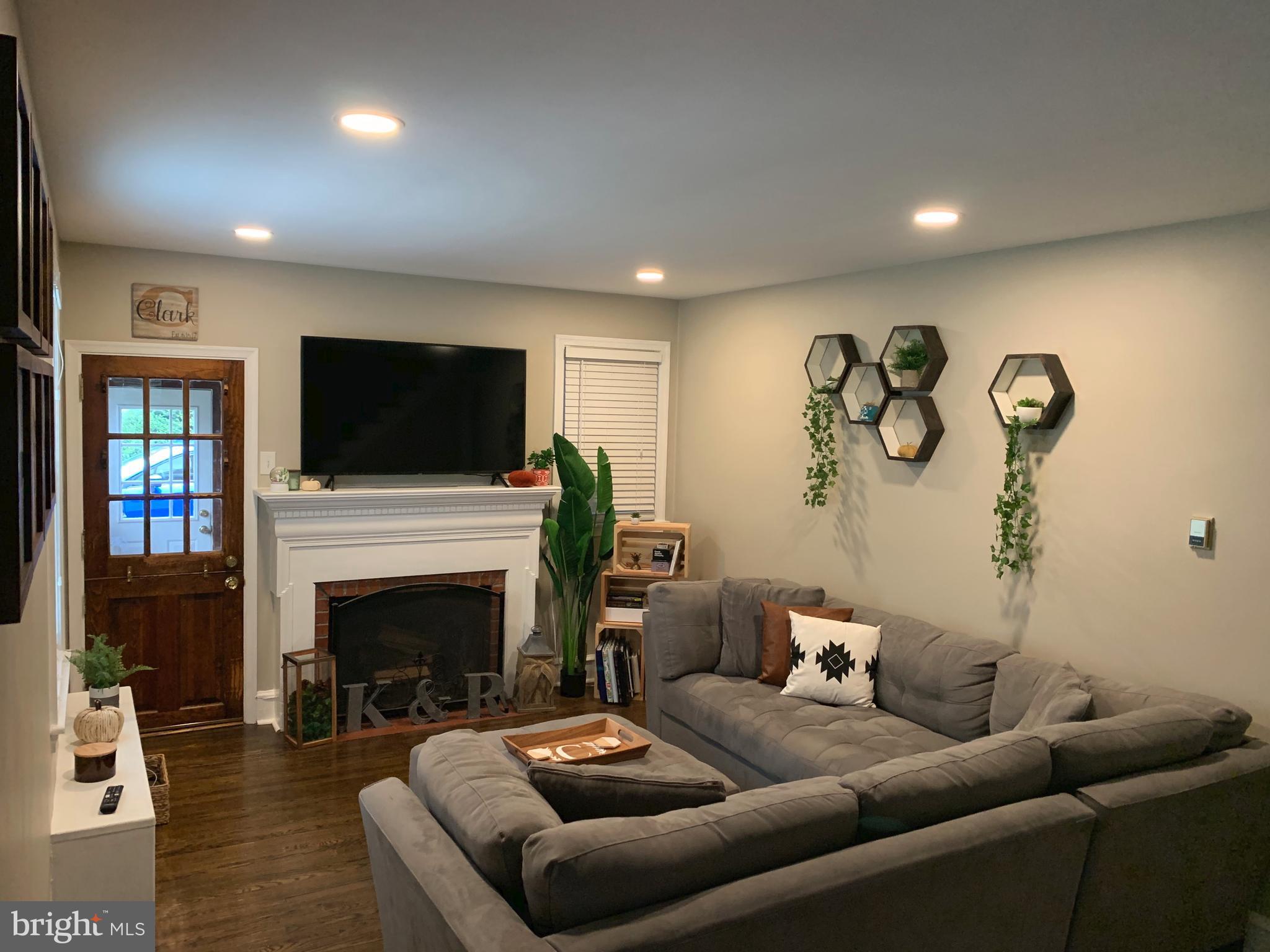 1567 Heather Road Huntingdon Valley, PA 19006 - Photo 6 of 30 Gallery Image 6