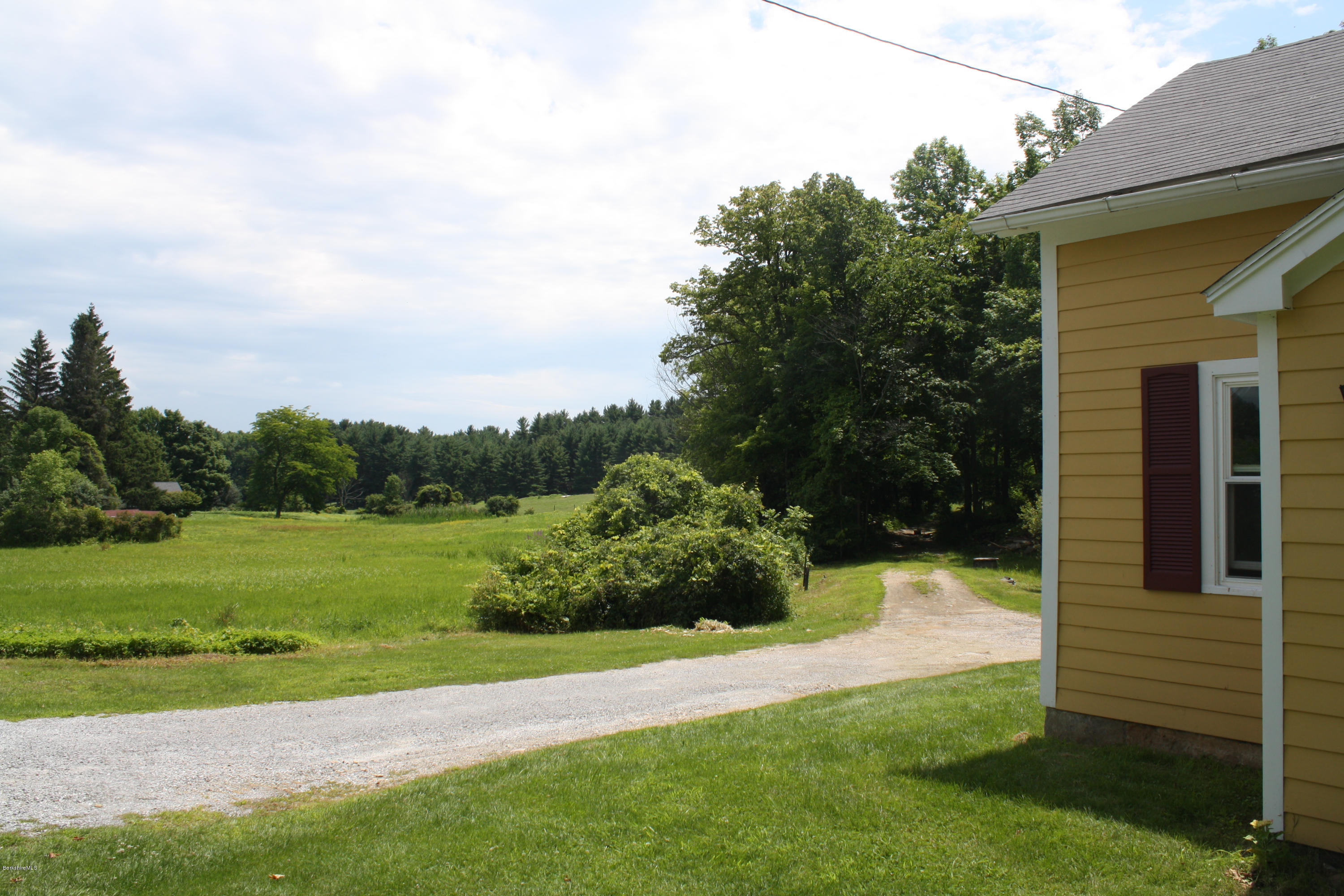 91 County Road New Marlborough, MA 01230 - Photo 3 of 9 Driveway and View