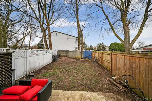 $184,900 | 4312 Candlelight Lane, Clay, NY 13090