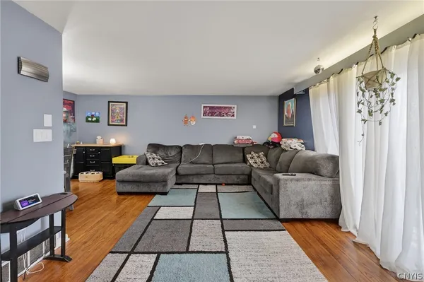 $184,900 | 4312 Candlelight Lane, Clay, NY 13090