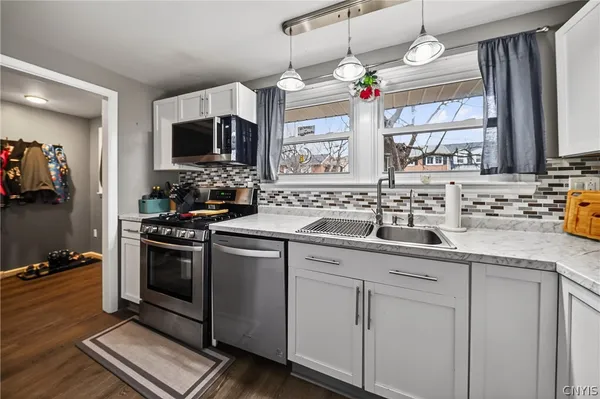 $184,900 | 4312 Candlelight Lane, Clay, NY 13090