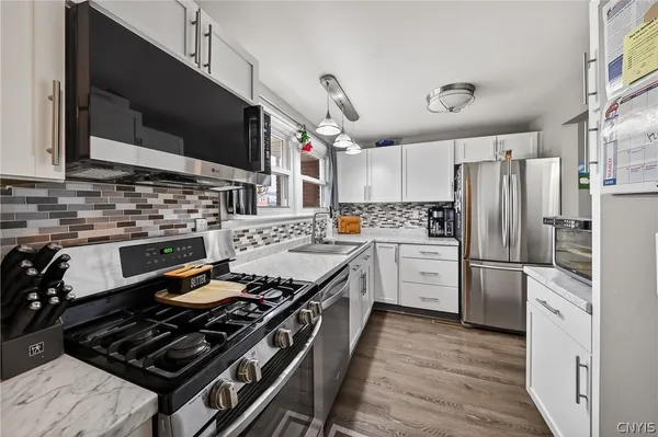 $184,900 | 4312 Candlelight Lane, Clay, NY 13090