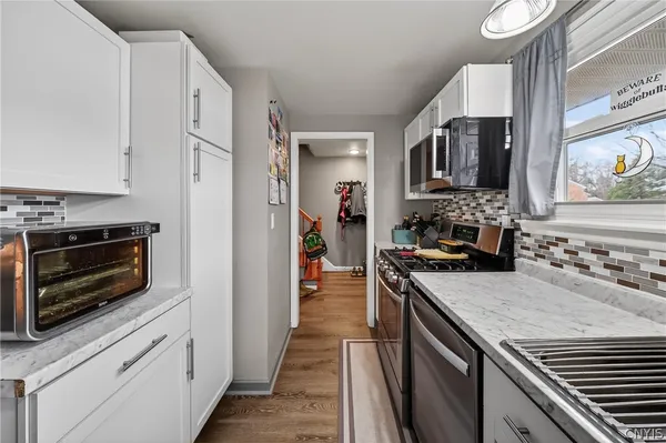 $184,900 | 4312 Candlelight Lane, Clay, NY 13090